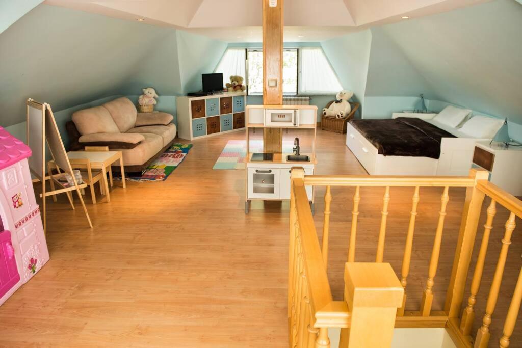 Chalet De 5 Habitaciones En La Sierra De Madrid El Olivo De Miraflores Miraflores de la Sierra Exteriör bild